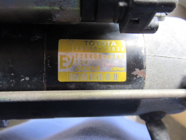 bontott TOYOTA YARIS Önindító