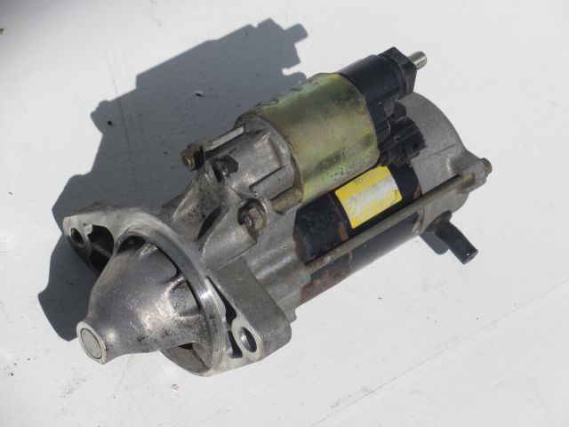 bontott TOYOTA YARIS Önindító