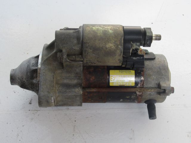 bontott TOYOTA YARIS Önindító