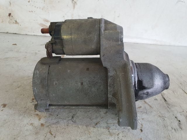 bontott TOYOTA YARIS Önindító