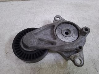 bontott TOYOTA YARIS Szíjfeszítő Görgő