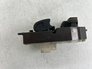 bontott TOYOTA YARIS Ablakemelő Kapcsoló Négyes / Kettes