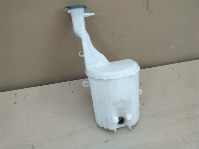 bontott TOYOTA YARIS Ablakmosó Tartály