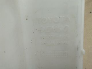 bontott TOYOTA YARIS Ablakmosó Tartály