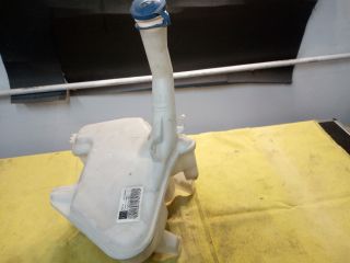 bontott TOYOTA YARIS Ablakmosó Tartály