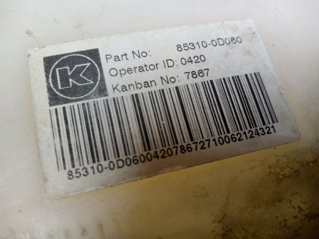 bontott TOYOTA YARIS Ablakmosó Tartály