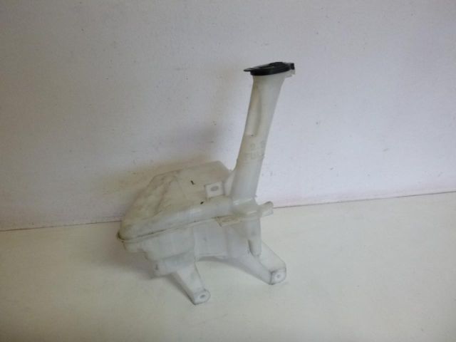 bontott TOYOTA YARIS Ablakmosó Tartály