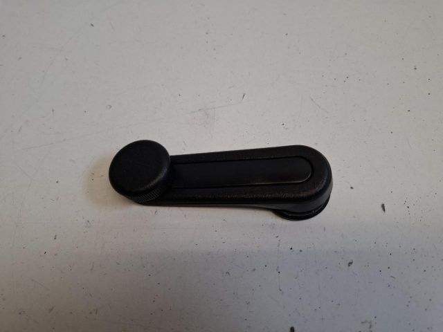 bontott TOYOTA YARIS Ablaktekerő Kar (Pozíciófüggetlen)