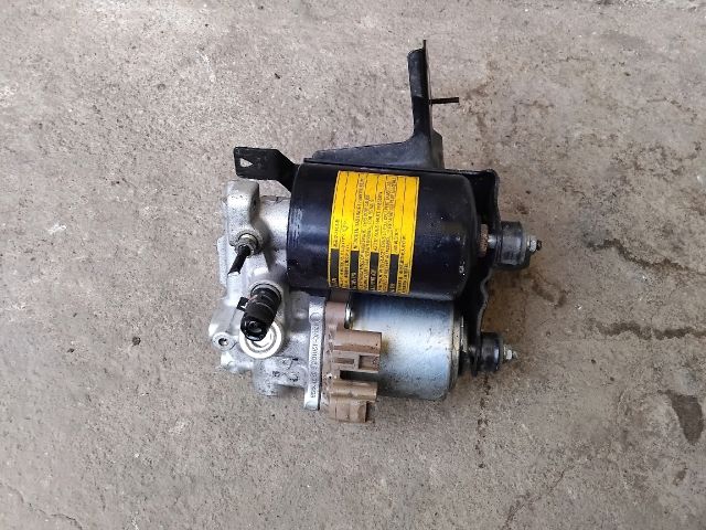 bontott TOYOTA YARIS ABS / ABR / ESP Pumpa