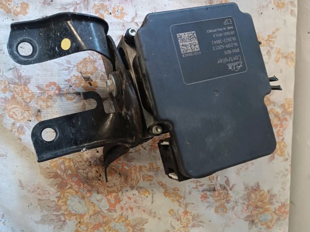 bontott TOYOTA YARIS ABS / ABR / ESP Pumpa