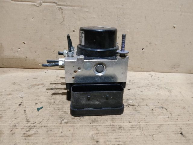 bontott TOYOTA YARIS ABS Kocka