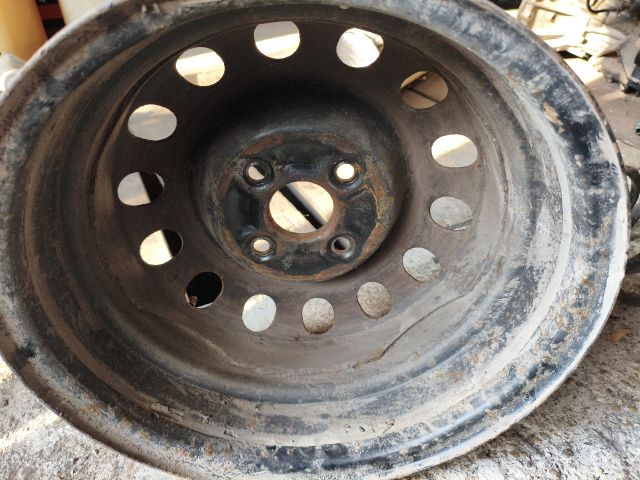 bontott TOYOTA YARIS Acélfelni Pár