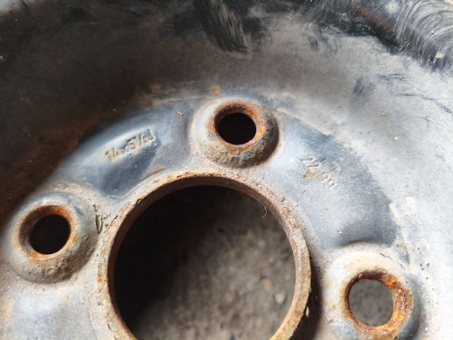 bontott TOYOTA YARIS Acélfelni Pár