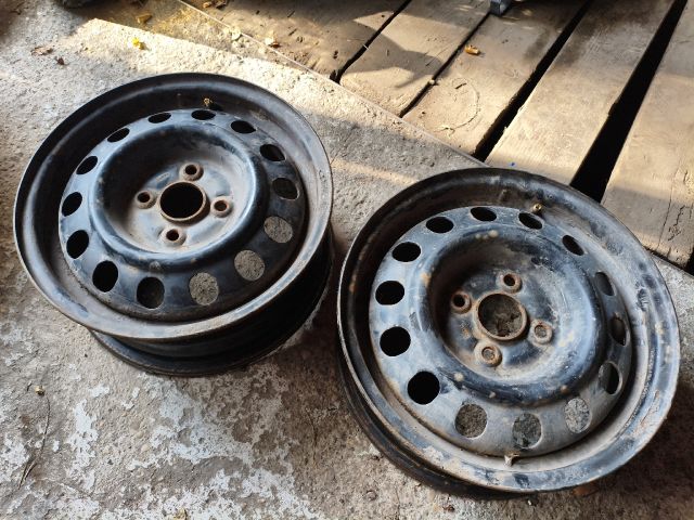 bontott TOYOTA YARIS Acélfelni Pár