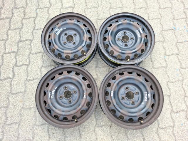 bontott TOYOTA YARIS Acélfelni Szett