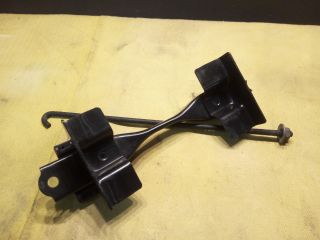 bontott TOYOTA YARIS Akkumulátor Leszorító