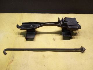 bontott TOYOTA YARIS Akkumulátor Leszorító