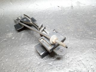 bontott TOYOTA YARIS Akkumulátor Leszorító