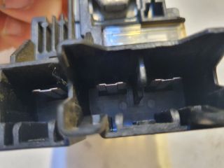 bontott TOYOTA YARIS Akkumulátor Saru Elektronikával