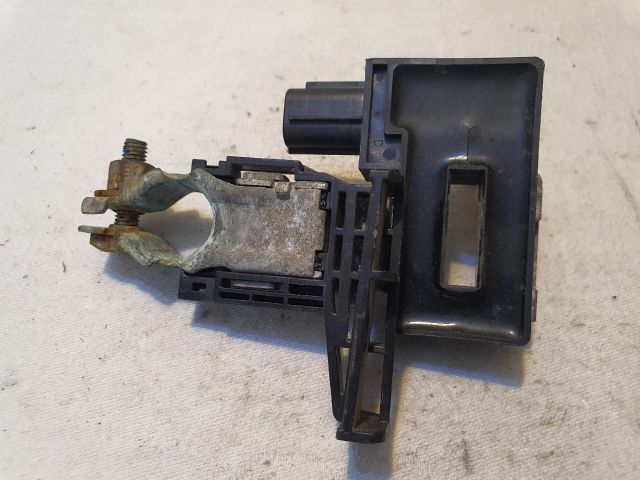 bontott TOYOTA YARIS Akkumulátor Saru Elektronikával