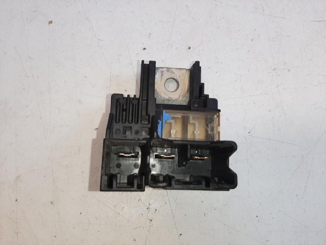 bontott TOYOTA YARIS Akkumulátor Vezérlő Panel