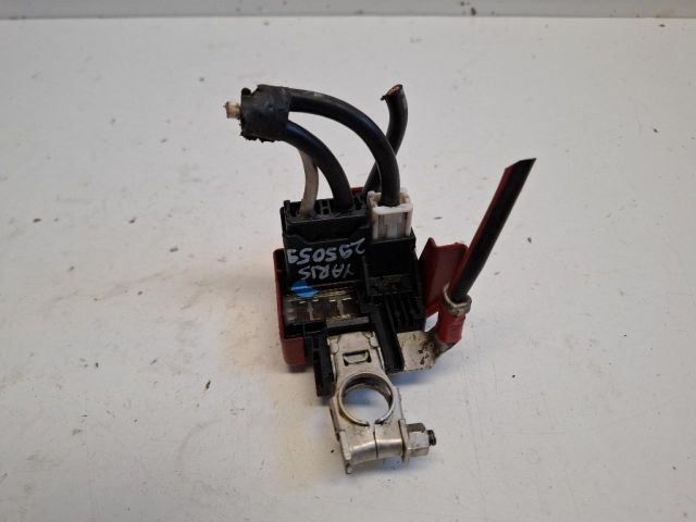 bontott TOYOTA YARIS Akkumulátor Vezérlő Panel