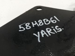 bontott TOYOTA YARIS Alsó Hűtőburkolat