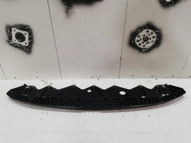 bontott TOYOTA YARIS Alsó Hűtőburkolat