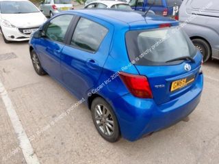 bontott TOYOTA YARIS Bal A Oszlop Burkolat