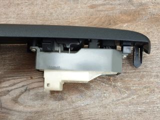 bontott TOYOTA YARIS Bal első Ablakemelő Kapcsoló