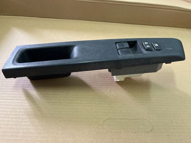 bontott TOYOTA YARIS Bal első Ablakemelő Kapcsoló