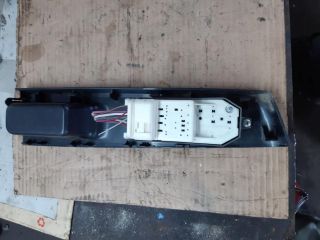 bontott TOYOTA YARIS Bal első Ablakemelő Kapcsoló