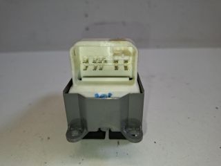 bontott TOYOTA YARIS Bal első Ablakemelő Kapcsoló