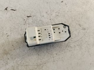 bontott TOYOTA YARIS Bal első Ablakemelő Kapcsoló