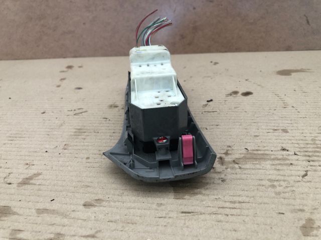 bontott TOYOTA YARIS Bal első Ablakemelő Kapcsoló