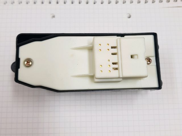 bontott TOYOTA YARIS Bal első Ablakemelő Kapcsoló