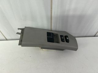 bontott TOYOTA YARIS Bal első Ablakemelő Kapcsoló