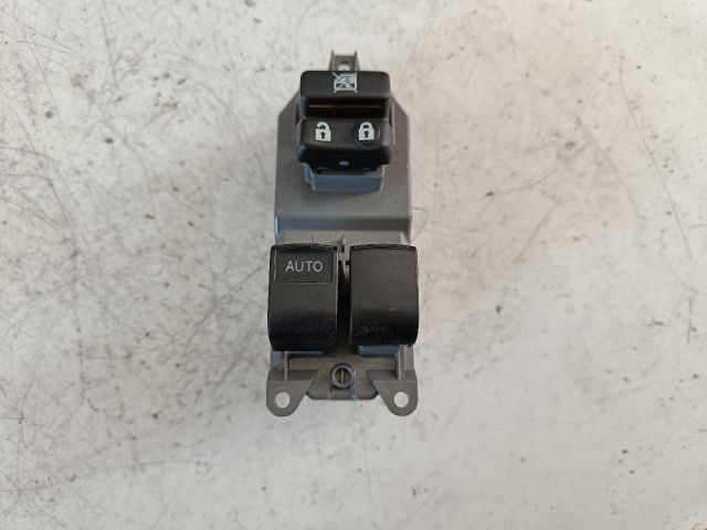 bontott TOYOTA YARIS Bal első Ablakemelő Kapcsoló