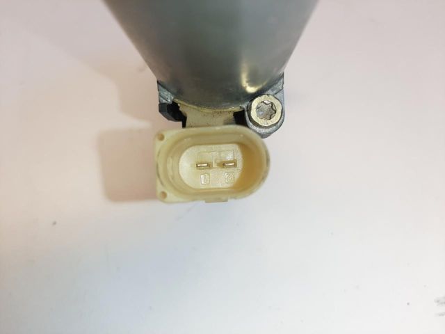 bontott TOYOTA YARIS Bal első Ablakemelő Motor