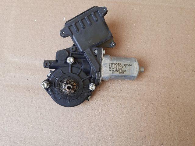 bontott TOYOTA YARIS Bal első Ablakemelő Motor