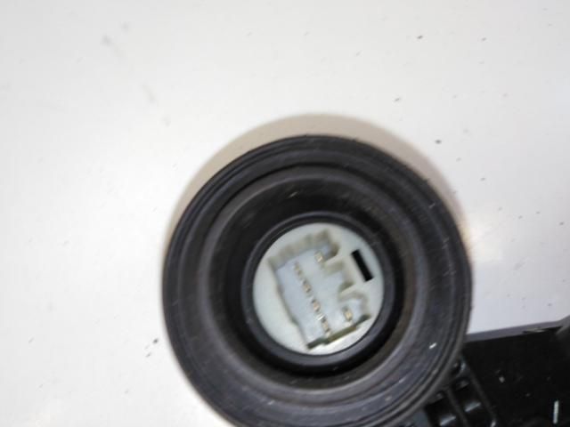 bontott TOYOTA YARIS Bal első Ablakemelő Motor