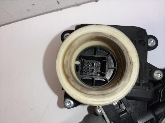 bontott TOYOTA YARIS Bal első Ablakemelő Motor