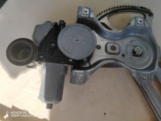 bontott TOYOTA YARIS Bal első Ablakemelő Szerkezet (Elektromos)