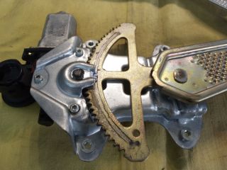 bontott TOYOTA YARIS Bal első Ablakemelő Szerkezet (Elektromos)