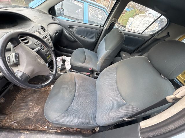 bontott TOYOTA YARIS Bal első Ablakemelő Szerkezet (Elektromos)