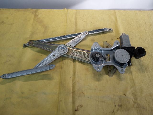 bontott TOYOTA YARIS Bal első Ablakemelő Szerkezet (Elektromos)