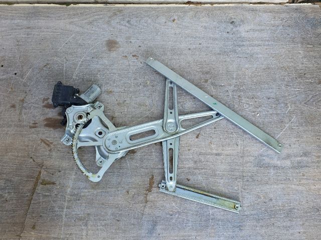 bontott TOYOTA YARIS Bal első Ablakemelő Szerkezet (Elektromos)