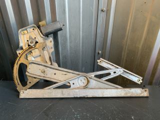 bontott TOYOTA YARIS Bal első Ablakemelő Szerkezet (Elektromos)