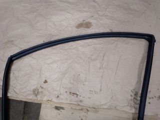 bontott TOYOTA YARIS Bal első Ablakvezető Gumi