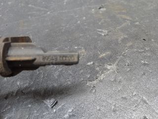 bontott TOYOTA YARIS Bal első ABS Jeladó